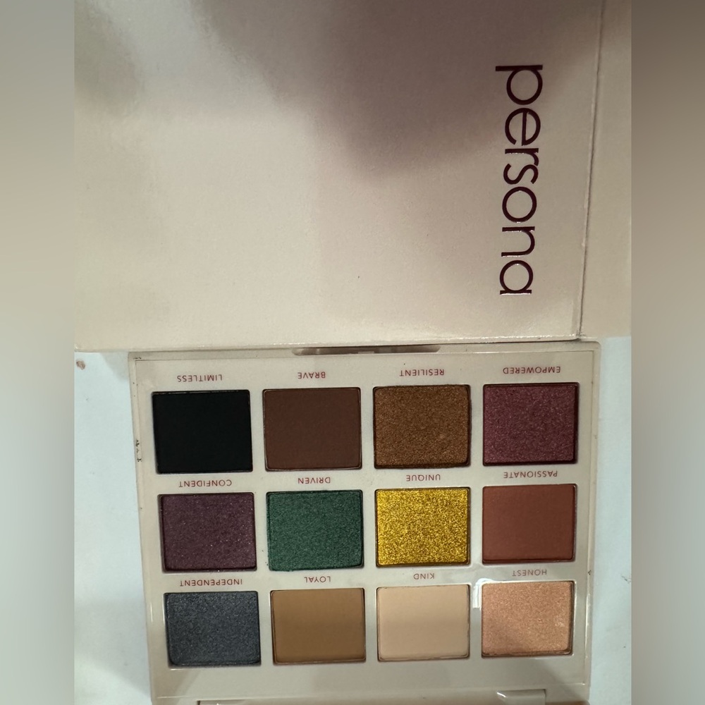 Persona Eyeshadow Palette - Multicolor